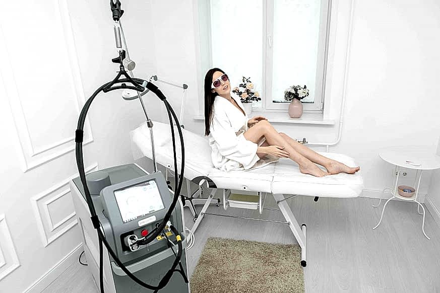 Больно ли делать лазерную эпиляцию?